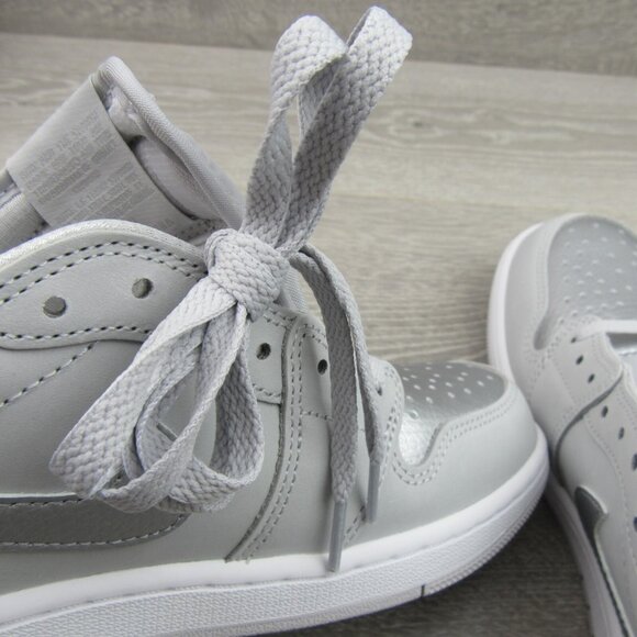 Air Jordan 1 Low OG Silver Sneakers Men's Size 10 NEW - Picture 10 of 14